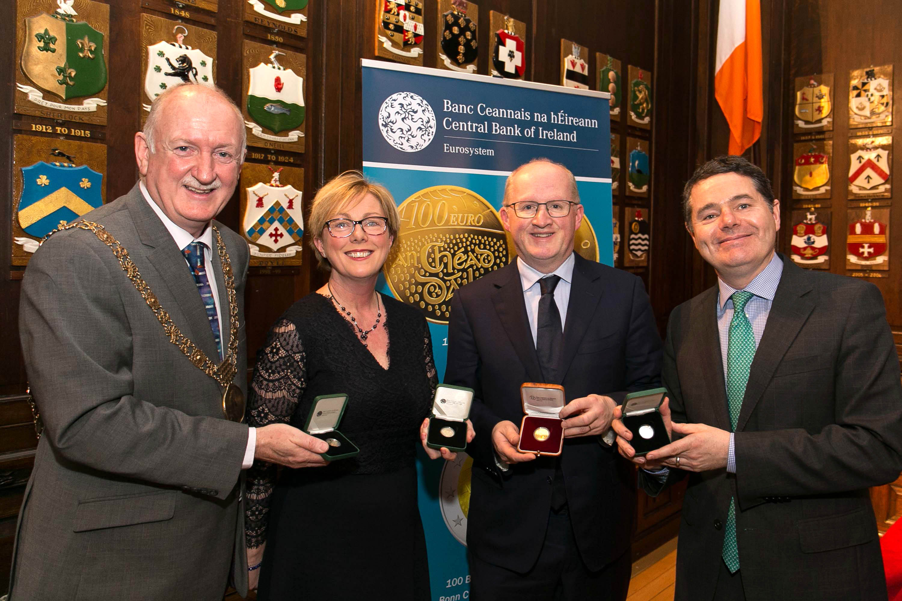 €2 coin commemorating the centenary of the meeting of the First Dáil launched at Mansion House